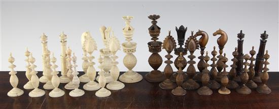 An Indian export ivory chess set, Delhi, c.1850, kings 4.72in.